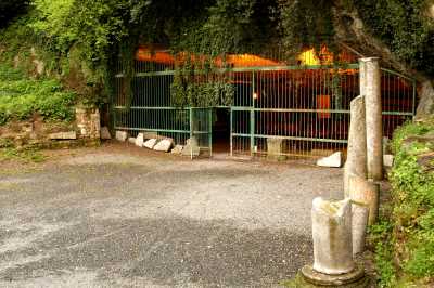 Cehennemagzi Magaralari