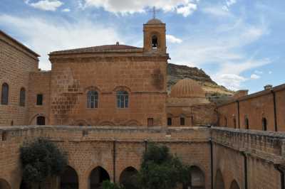 Deyrulzafaran Manastiri