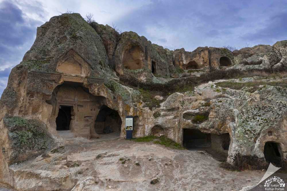 Frig Vadisi Ayazin Oren Yeri Metropolis